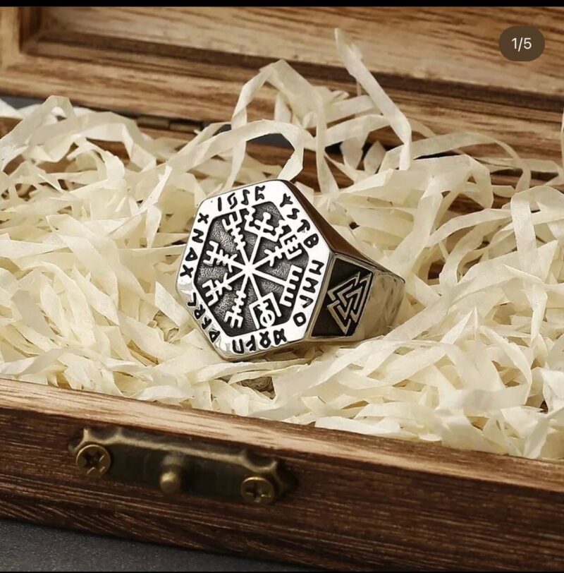 Anillo hexagonal Vegvisir