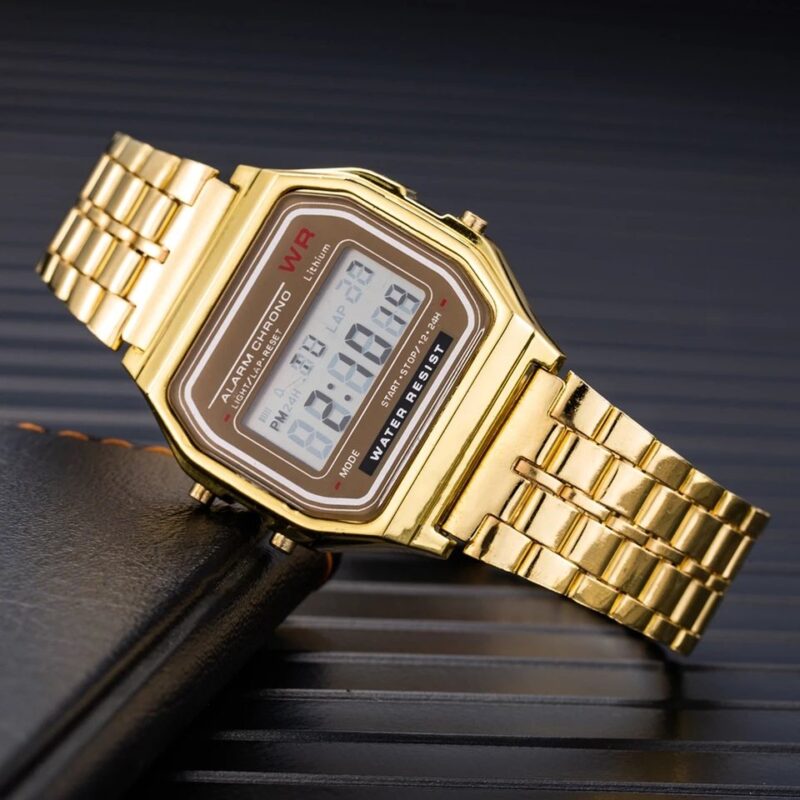 Reloj retro dorado