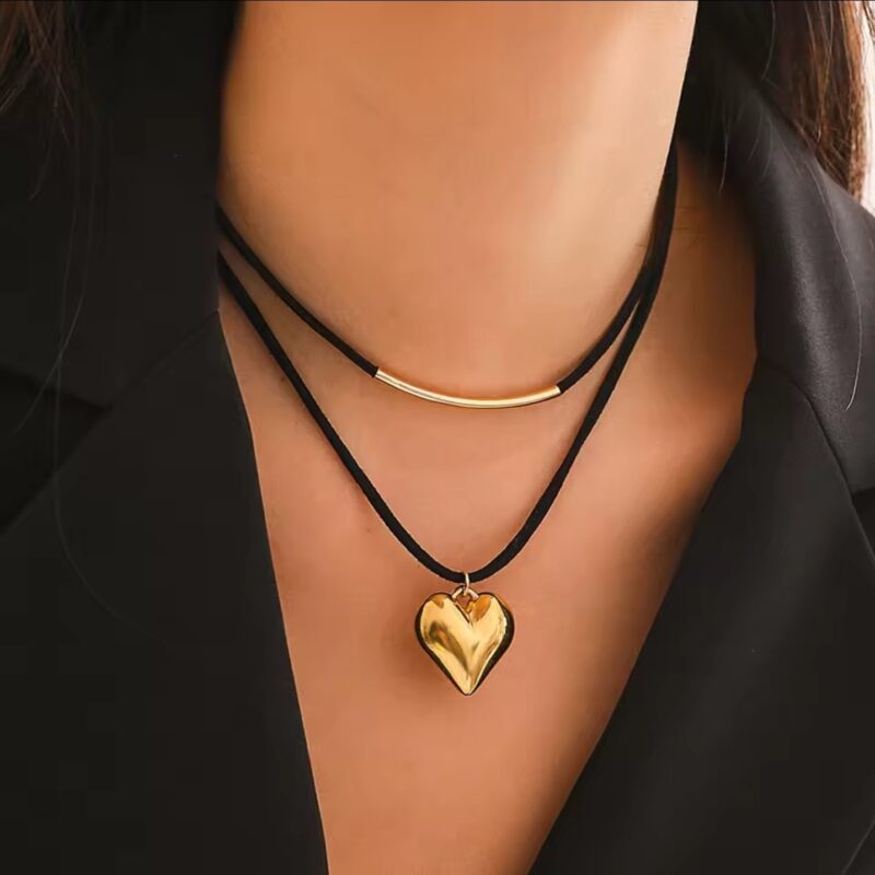 Choker corazon dorado