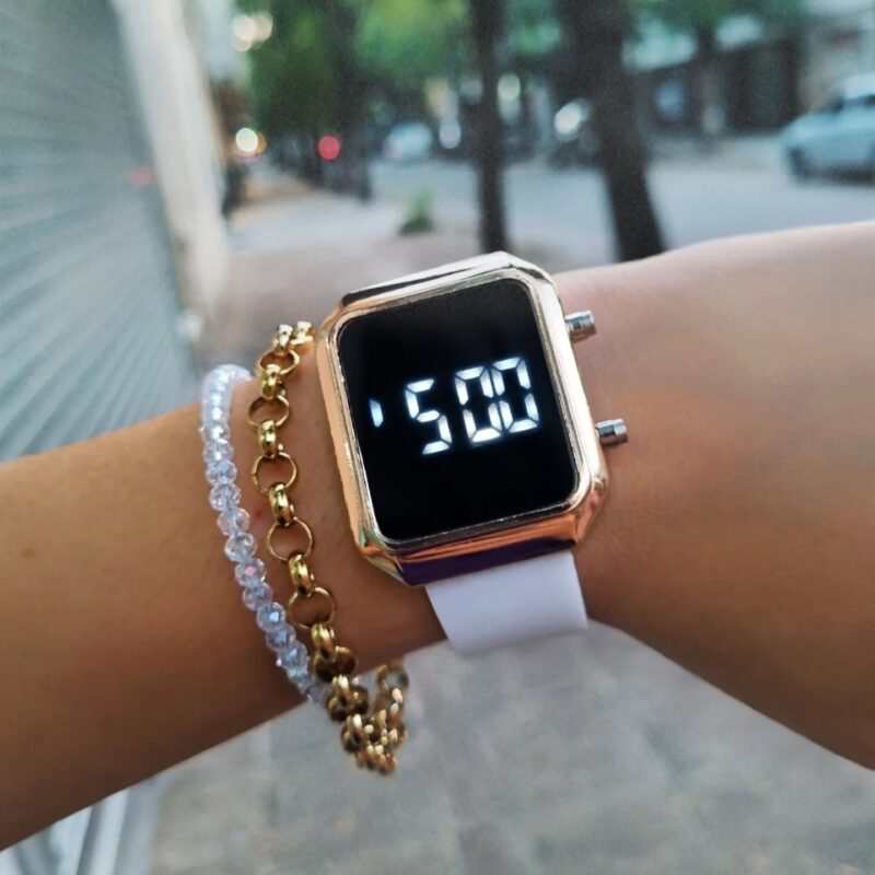 Reloj Blanco digital