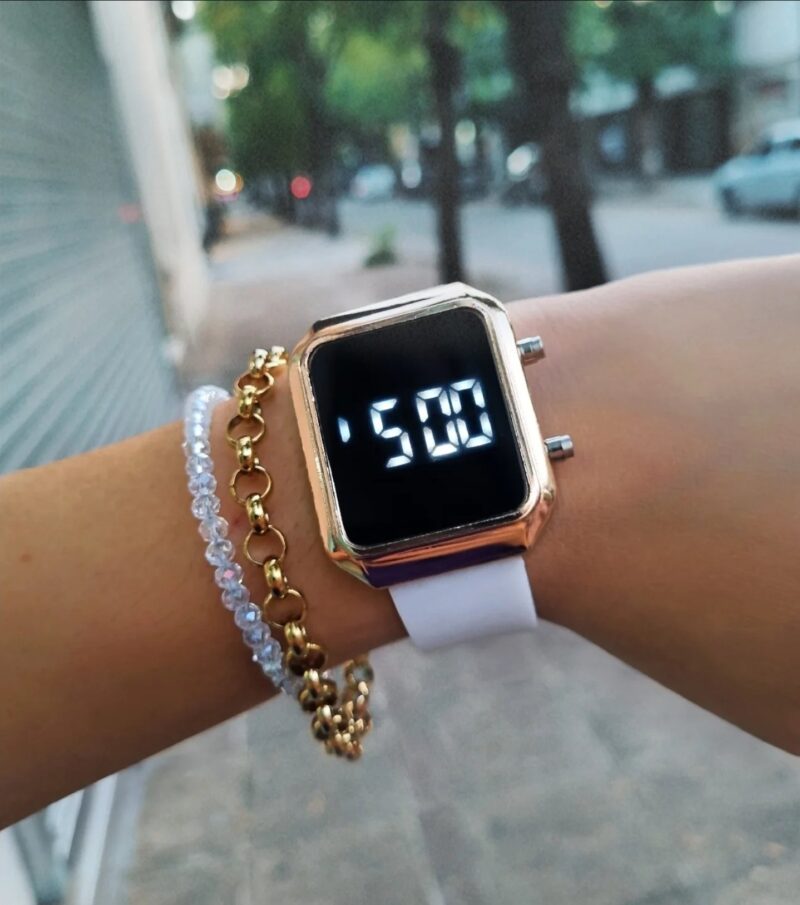 Reloj Blanco digital