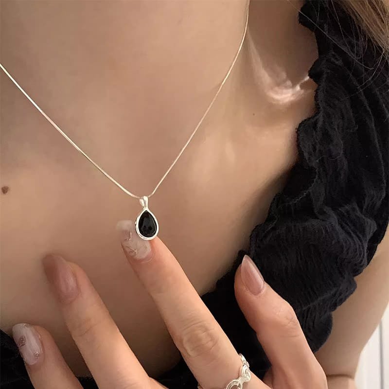 Cadena gota negra