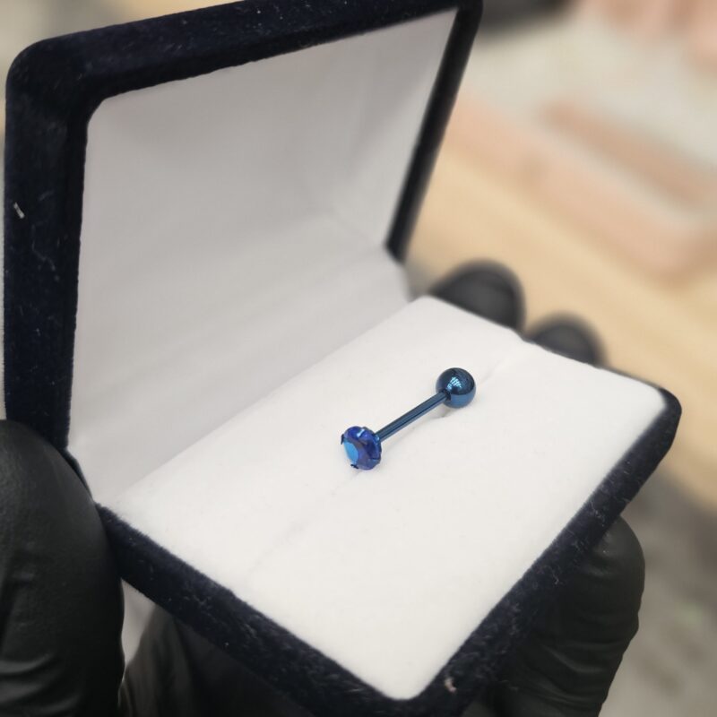 Piercing Azul