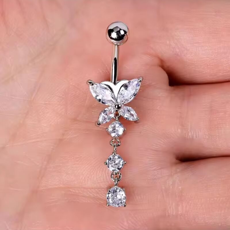Piercing Mariposa y colgantes
